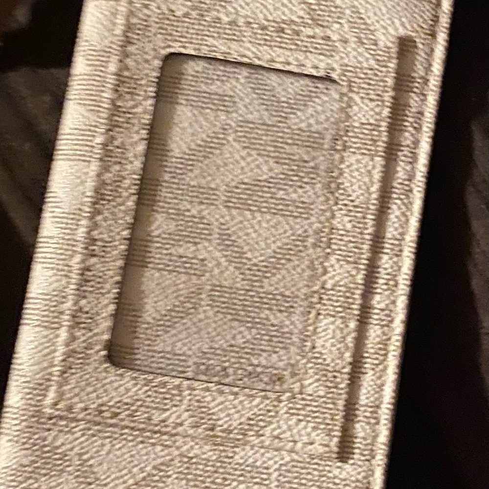 Preowned Michael Kors Purse,wristlet,card wallet, and checkbook cover